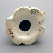 Статуэтка «Женщина со снопом», Дулевский фарфоровый завод, 1957 г., скульптор Малышева Н. А.,​ фарфор.