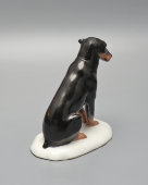 Фигурка «Собака породы доберман», марка «Серп и молот», скульптор Воробьев Б. Я., фарфор, анималистика ЛФЗ, 1920-е