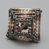 Винтажная ёлочная игрушка, подвеска «Корзина с фруктами», стеклярус, бусы, завод «Лаборприбор», г. Клин, 1950-60 гг.