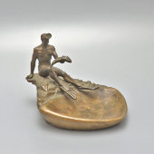 Винтажная пепельница «Ныряльщик с рыбой» (дайвер), бронза, СССР, 1960-е