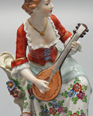 Комплект статуэток «Пара музыкантов с мандолиной и флейтой», фарфор, Эрнст Боне и сыновья (Ernst Bohne & Söhne), Тюрингия, Германия, 1900-1910 гг.