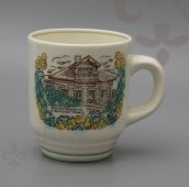 Чашка с изображением дома-музея в селе Верхняя Троица, фаянс Конаково, 1960-е