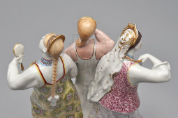 Фигурка по сказке «Аленький цветочек», скульптор Велихова С. Б., ЛФЗ, 1950-60 гг.