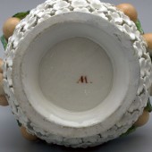 Антикварная ваза с витыми ручками, фарфор, Россия первая половина 19 века, Фабрика Миклашевского