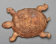 Винтажная картонная ёлочная игрушка «Черепаха», дрезденский картонаж, Германия, 1940-е