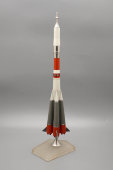Стендовая модель, космический сувенир «Ракета-носитель «Союз», СССР, 1970-е