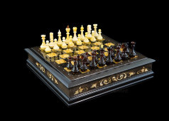 Подарочный шахматный ларец с шахматами, мореный дуб, янтарь, мануфактура «Емельянов и сыновья»