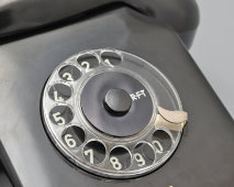 Черный винтажный телефонный аппарат Nordfern W66 в корпусе из бакелита, ГДР, 1960-е