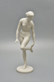 Статуэтка «Гимнастка», бисквитный фарфор, Барановский фарфоровый завод, 1950-60 гг.