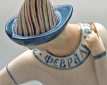 Статуэтка «Рыбы. Февраль» из серии «Знаки зодиака», авторы Кузнецов В. В., Данько Н. Я., фарфор, ГФЗ, 1920-е