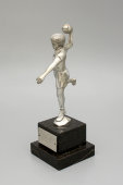 Статуэтка на мраморном постаменте «Волейболист»​, алюминий, СССР, 1950-60 гг.