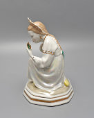 Статуэтка «Малахитовая шкатулка», скульптор Богданова О. М., Дулево, 1965 г.