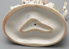 Статуэтка «Аленький цветочек» по мотивам сказки Аксакова С. Т., скульптор Велихова С. Б., фарфор, ЛФЗ, 1950-60 гг.