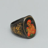 Винтажное кольцо «Девушка в платке с букетом рябины», Палех, 1960-70 гг.