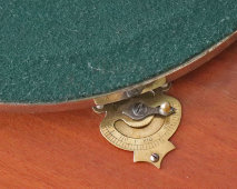 Старинный граммофон с латунными декоративными накладками, дерево, фирма братьев Пате, Россия, нач. 20 в.