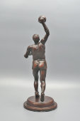 Советская спортивная скульптура «Баскетболист», силумин омеднённый, 1930-40 гг.