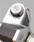 Немецкий зеркальный пленочный фотоаппарат «Zeiss Ikon Contax S», объектив Biotar 2/5,8 T Carl Zeiss Jena, ГДР, 1949-52 гг.