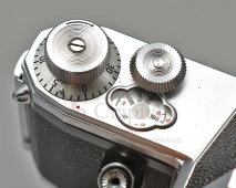 Немецкий зеркальный пленочный фотоаппарат «Zeiss Ikon Contax S», объектив Biotar 2/5,8 T Carl Zeiss Jena, ГДР, 1949-52 гг.