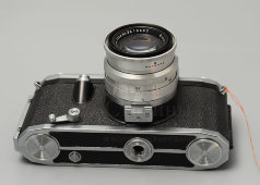 Немецкий зеркальный пленочный фотоаппарат «Zeiss Ikon Contax S», объектив Biotar 2/5,8 T Carl Zeiss Jena, ГДР, 1949-52 гг.