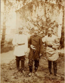 Старинная фотография служивых Российской империи, н. 20 в.
