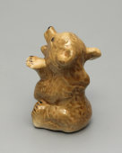 Статуэтка «Медвежонок кричащий», скульптор Чарушин Е. И., анималистика ЛФЗ, 1950-60 гг.