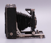 Фотоаппарат «Zeiss Ikon» с объективом Tessar и затвором Compur