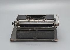 Старинная печатная машинка «Olympia Progress», Olympia Werke, г. Эрфурт, ГДР, 1950-60 гг.