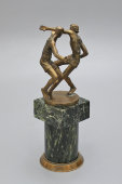 Бронзовая статуэтка на мраморной подставке «Баскетболисты», СССР, 1980-е