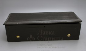 Антикварная музыкальная шкатулка