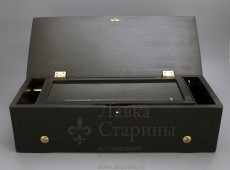 Антикварная музыкальная шкатулка