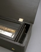 Антикварная музыкальная шкатулка