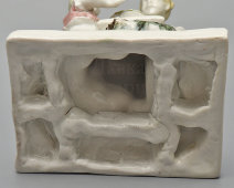 Авторская нетиражная статуэтка «Помощница», скульптор Александрова-Рославлева В. В., фарфор, СССР, 1950-60 гг.