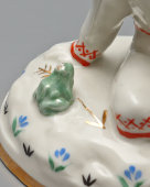 Статуэтка «Младший брат» из триптиха по сказке «Царевна-лягушка», скульптор Лотов Н. А., фарфор, Вербилки, 1950-60 гг.