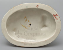 Статуэтка «Младший брат» из триптиха по сказке «Царевна-лягушка», скульптор Лотов Н. А., фарфор, Вербилки, 1950-60 гг.