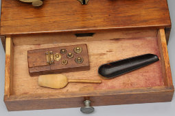 Старинные аптекарские, медицинские весы, латунь, дерево, Европа, 19 в.