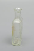 Стеклянный флакон из-под лекарства, бутылек «Горчичный спирт», Тов-во В. К. Феррейн в Москве, до 1917 г.