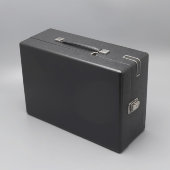 Советский патефон чемоданного типа (портативный граммофон), модель ПТ-3, Ордена Ленина завод «Молот», Вятские поляны, 1951-54 гг.