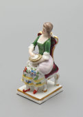 Статуэтка-миниатюра «Рукодельница», фарфор, Эрнст Боне и сыновья (Ernst Bohne & Söhne), Тюрингия, Германия, 1900-1910 гг.