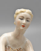 Статуэтка «Балерина с цветком», скульптор В. И. Сычев, ЛЗФИ, 1956-67 гг.