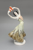 Статуэтка «Балерина Н. М. Стуколкина, «Испанский танец», скульптор В. И. Сычев, ЛЗФИ, 1950-60 гг.