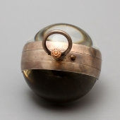 Часы-шарик с арабскими цифрами, Россия, фирма «Павелъ Буре», начало 20 века, металл, стекло.
