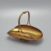 Винтажная конфетница в виде корзины с витой ручкой, латунь, Европа, 1940-50 гг.