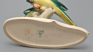Статуэтка «Попугаи на ветке», фарфор, фабрика Hertwig & Co, Германия, 1941-58 гг.