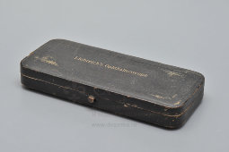 Старинный офтальмоскоп «Liebreich's Ophthalmoscope» в футляре с красным бархатом, Германия, 1870-е