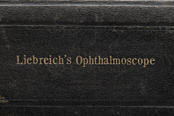 Старинный офтальмоскоп «Liebreich's Ophthalmoscope» в футляре с красным бархатом, Германия, 1870-е