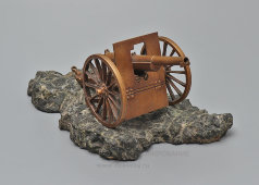 Интерьерная статуэтка «Полевая пушка Первой мировой войны», бронза, камень, Европа, 1914 г.