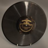 Русские народные песни: «Уж ты, поле мое, поле чистое» и «По диким степям Забайкалья». Апрелевский завод, 1950е гг.