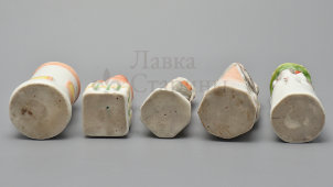 Шахматный набор, агитационные шахматы «Соцсоревнование: индустрия и сельское хозяйство», скульптор Трипольская Е. Р., Вербилки, 1930-е