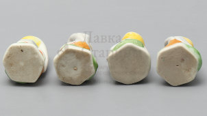 Шахматный набор, агитационные шахматы «Соцсоревнование: индустрия и сельское хозяйство», скульптор Трипольская Е. Р., Вербилки, 1930-е