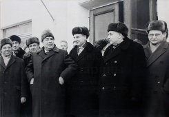 Фотография Генерального секретаря ЦК КПСС товарища Л. И. Брежнева с членами политбюро, 1970-е
